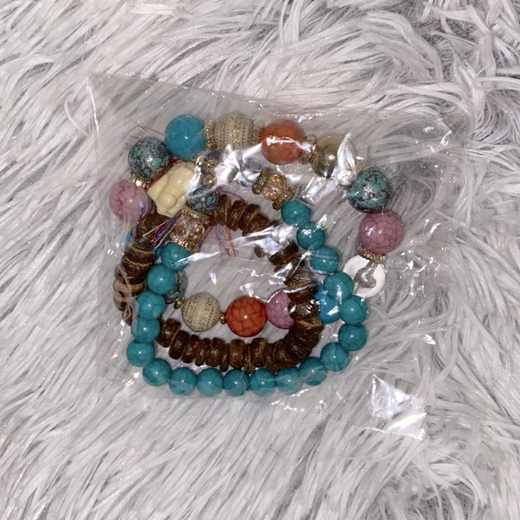 BOHO FASHION FAUX WOOD BEADED STRETCH BRACELET SET - Picture 4 of 6